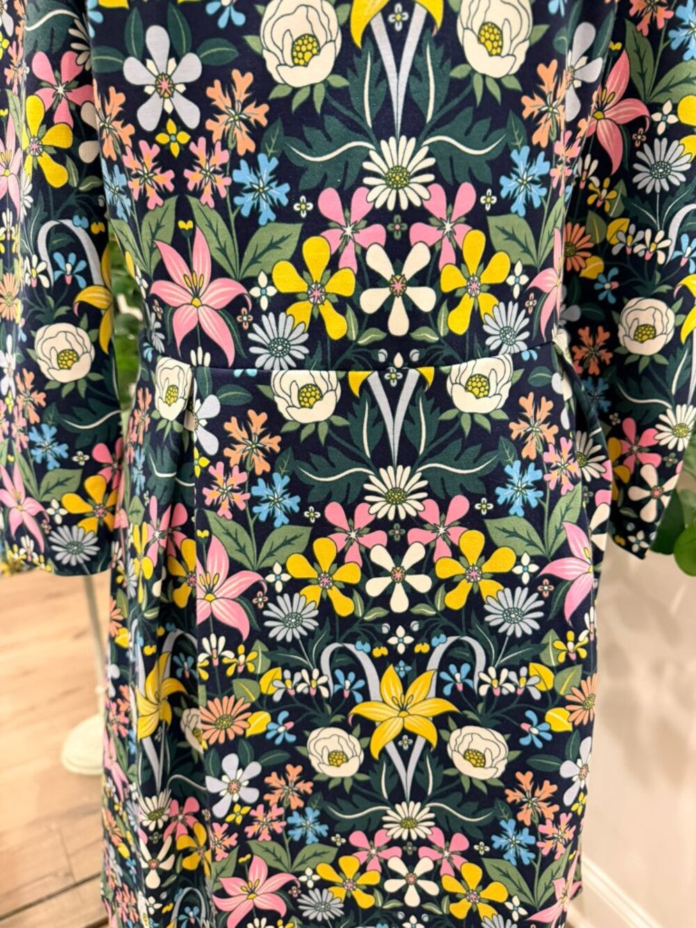 NWT Boden Jersey Floral Dress 12 - Picture 4 of 6